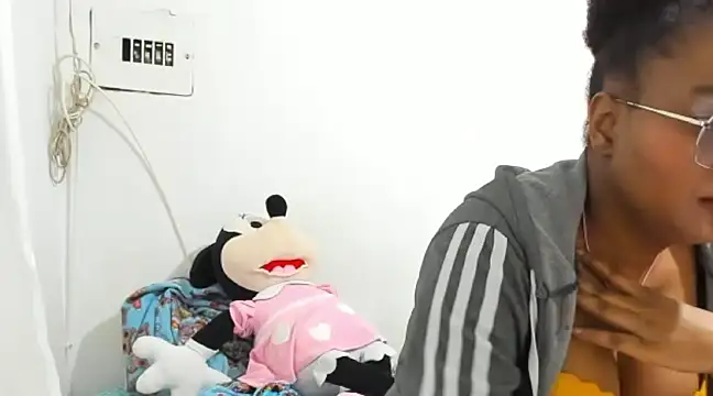 mia-harly online show from 6, 1, 2025