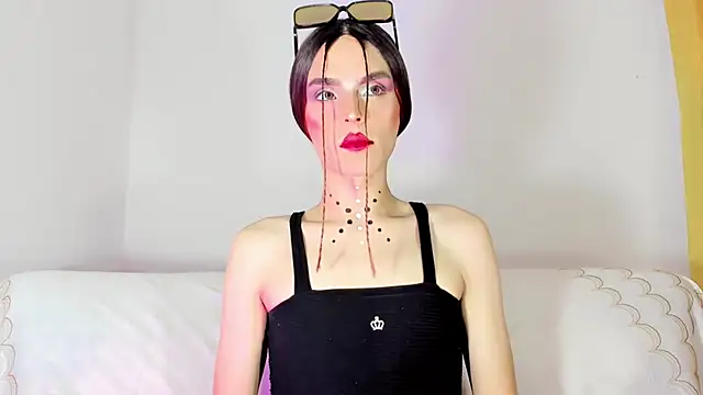 TatiGil online show from 28, 10, 2025