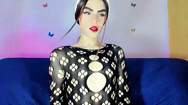 TatiGil online show from 10, 5, 2026