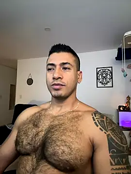 Snapshot of aaroncolombia chatting on 16, 9, 2025 aaroncolombia online show from 16, 9, 2025