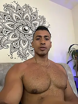 Snapshot of aaroncolombia chatting on 11, 11, 2025 aaroncolombia online show from 11, 11, 2025