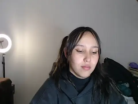 Skarlet Adams28 online show from 14, 3, 2025