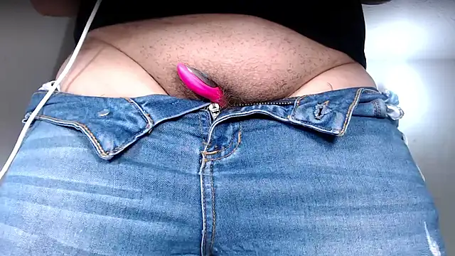 EmmyHorny  online show from 19, 4, 2026