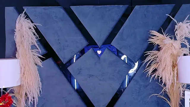 KylieWhite online show from 18, 9, 2025