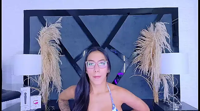 KylieWhite online show from 11, 3, 2025