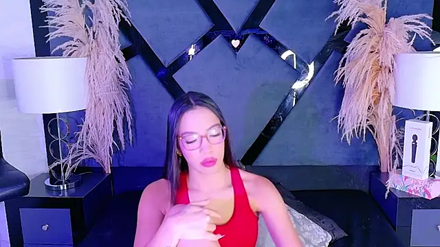 KylieWhite online show from 27, 11, 2025