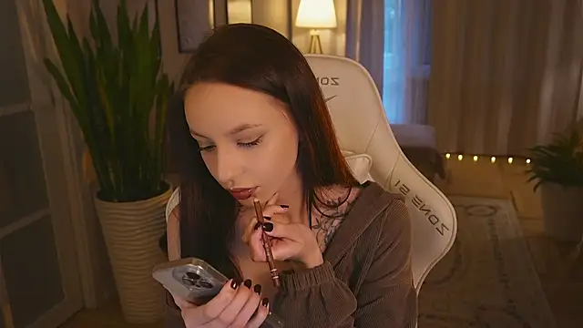 wowmolly online show from 23, 9, 2025