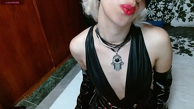 Snapshot of Persefonefire chatting on 12, 9, 2025 Persefonefire online show from 12, 9, 2025