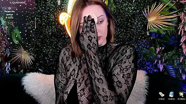 SherriMartinez online show from 28, 11, 2025