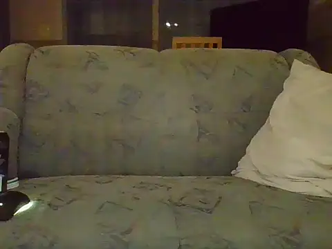 Snapshot of sympatyczny223 chatting on 5, 12, 2025 sympatyczny223 online show from 5, 12, 2025