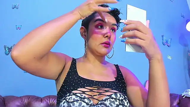 Kaira mosse online show from 4, 10, 2025