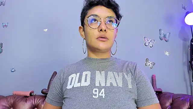 Kaira mosse online show from 16, 10, 2025