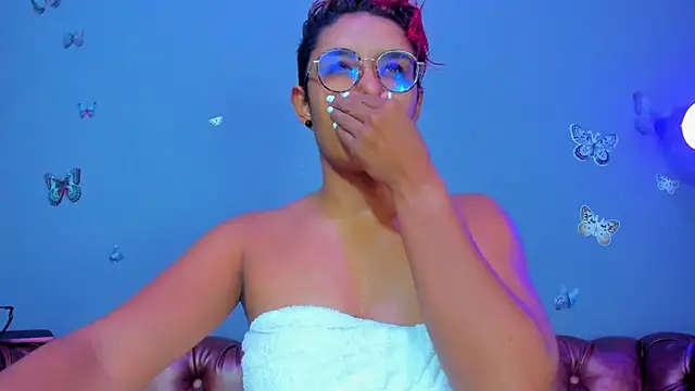 Kaira mosse online show from 28, 4, 2026