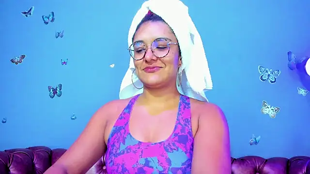 Kaira mosse online show from 10, 5, 2026