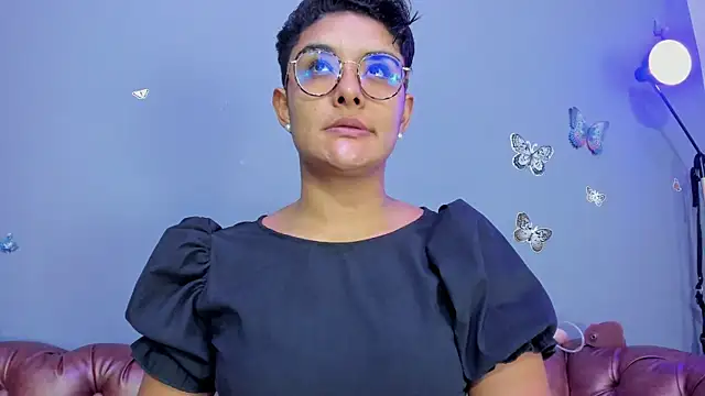 Kaira mosse online show from 30, 11, 2025