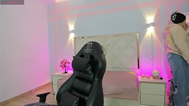 Brendda tay online show from 12, 4, 2026