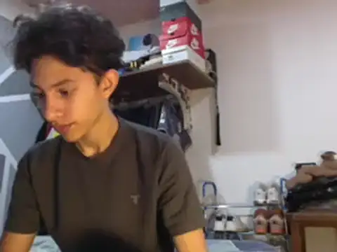 ferchitibellako online show from 18, 12, 2024