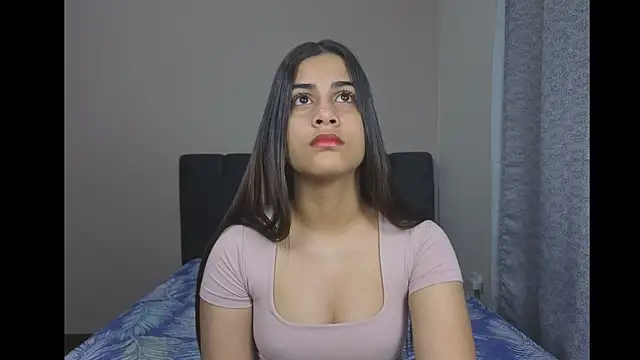 MiaOrtizCam online show from 5, 2, 2026