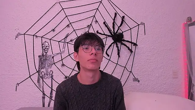 Snapshot of alexandersawyer chatting on 18, 10, 2025 alexandersawyer online show from 18, 10, 2025