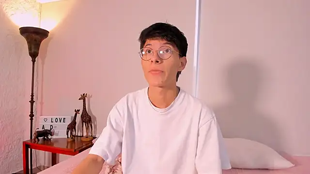 Snapshot of alexandersawyer chatting on 13, 3, 2025 alexandersawyer online show from 13, 3, 2025