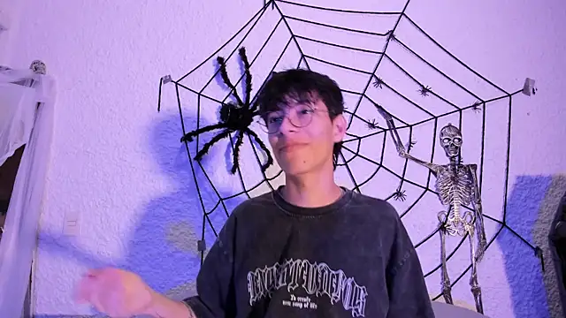 Snapshot of alexandersawyer chatting on 10, 10, 2025 alexandersawyer online show from 10, 10, 2025