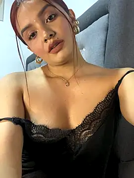 Melanyprada online show from 13, 10, 2025