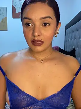 Melanyprada online show from 3, 12, 2025