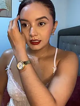 Melanyprada online show from 12, 5, 2026