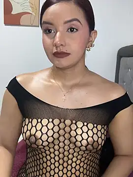 Melanyprada online show from 15, 5, 2026