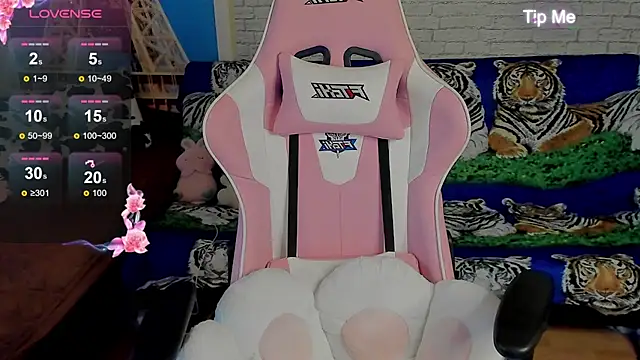 b1gBlushkk online show from 4, 10, 2025