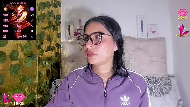 cristalconnorr online show from 3, 10, 2025