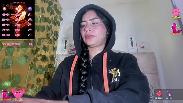 cristalconnorr online show from 7, 10, 2025