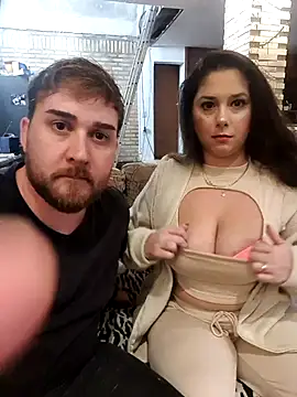 Snapshot of CoelhinhaGostosa chatting on 15, 3, 2025 CoelhinhaGostosa online show from 15, 3, 2025