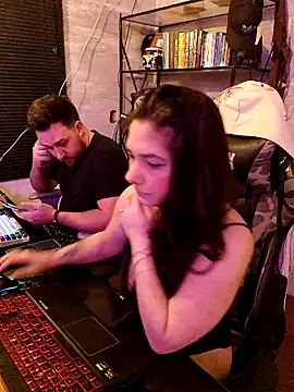 Snapshot of CoelhinhaGostosa chatting on 22, 11, 2025 CoelhinhaGostosa online show from 22, 11, 2025