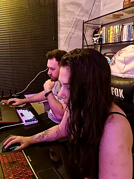 Snapshot of CoelhinhaGostosa chatting on 27, 11, 2025 CoelhinhaGostosa online show from 27, 11, 2025