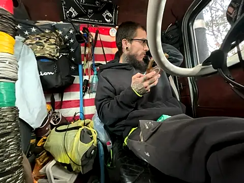 XMeF10 online show from 1, 12, 2025