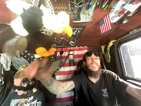 Snapshot of XMeF10 chatting on 8, 1, 2026 XMeF10 online show from 8, 1, 2026