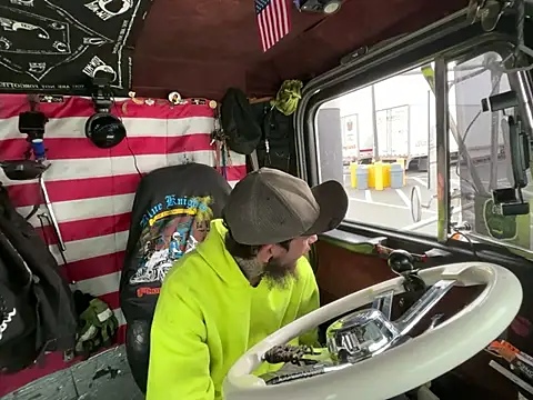 Snapshot of XMeF10 chatting on 14, 1, 2026 XMeF10 online show from 14, 1, 2026