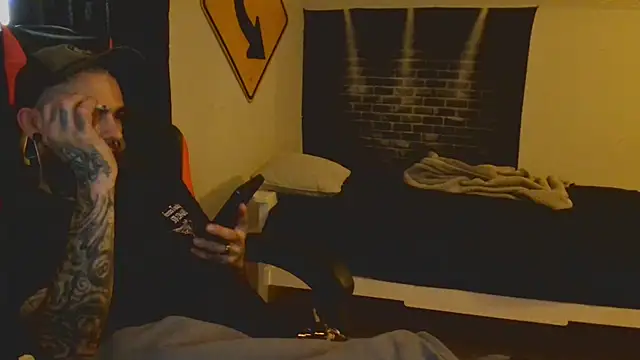 XMeF10 online show from 13, 3, 2025