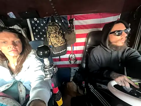 XMeF10 online show from 22, 10, 2025