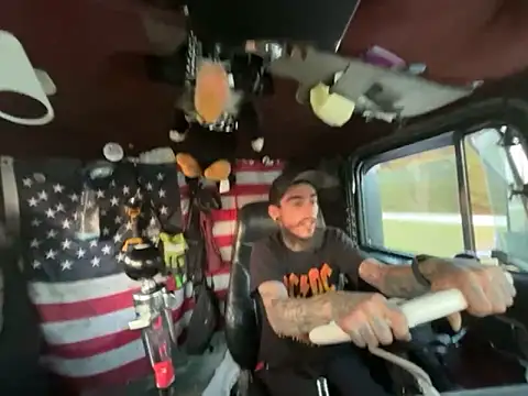 Snapshot of XMeF10 chatting on 27, 3, 2026 XMeF10 online show from 27, 3, 2026