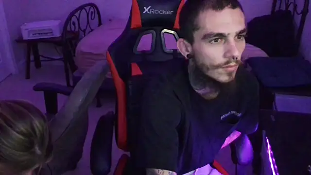 XMeF10 online show from 16, 2, 2025