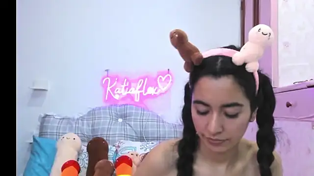 Katiaflex online show from 4, 2, 2025