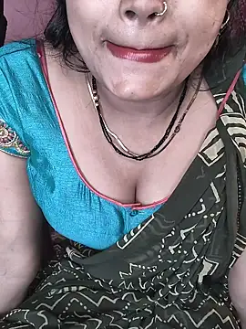 Snapshot of Shivani_Mumbai85 chatting on 8, 7, 2026 Shivani Mumbai85 online show from 8, 7, 2026