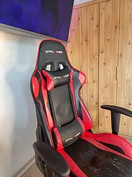 See my Boobs  online show from 2, 10, 2025