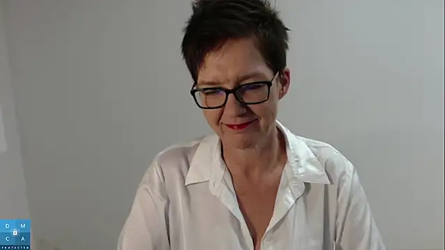 Snapshot of Sofie69Velvet chatting on 28, 11, 2025 Sofie69Velvet online show from 28, 11, 2025