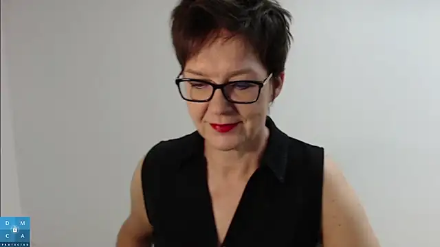 Snapshot of Sofie69Velvet chatting on 12, 10, 2025 Sofie69Velvet online show from 12, 10, 2025