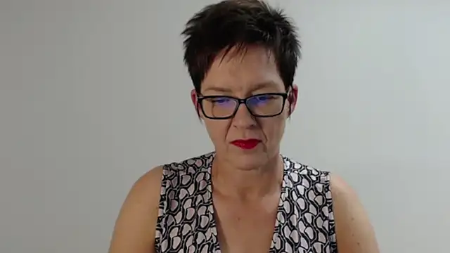 Snapshot of Sofie69Velvet chatting on 9, 9, 2025 Sofie69Velvet online show from 9, 9, 2025