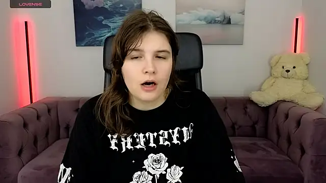 Snapshot of Ruyjin_Choi chatting on 6, 11, 2025 Ruyjin Choi online show from 6, 11, 2025