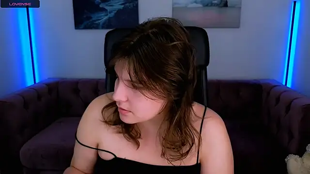 Snapshot of Ruyjin_Choi chatting on 20, 10, 2025 Ruyjin Choi online show from 20, 10, 2025